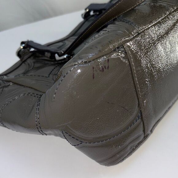 COACH F18326 Signature Gallery Stitch Patent C logo Leather Gray Tote Bag - Picture 11 of 14